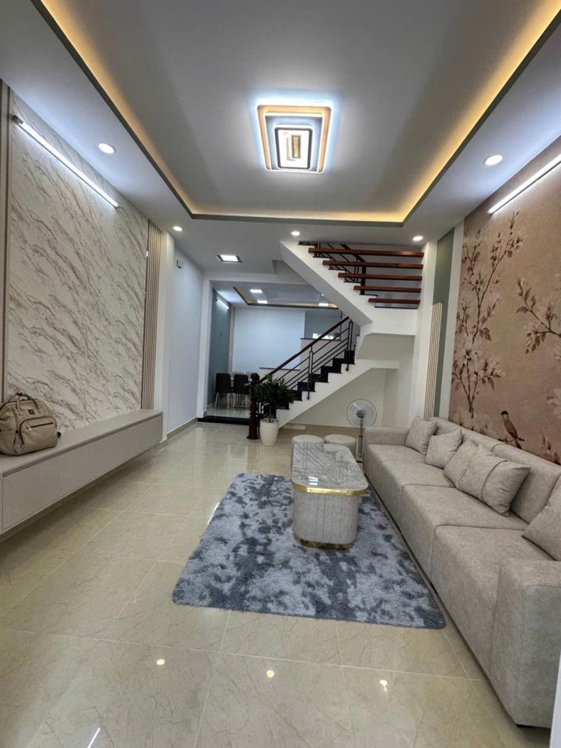 Bán nhà gần chợ cầu đồng – 3 tầng btct – 50m2 full thổ – ô tô xe tải đỗ cửa - 5 tỷ - Ảnh 2