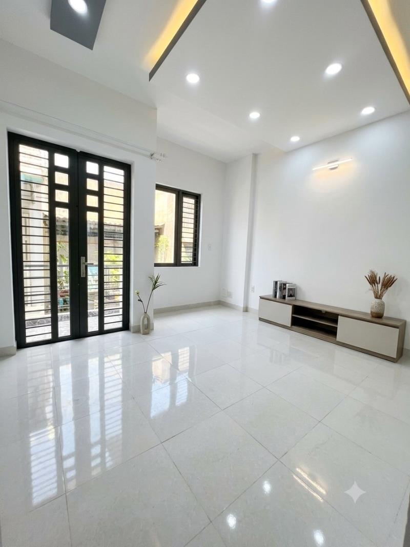 Bán gấp nhà ngay chợ lê văn quới giáp nguyên sơn tân phú ,không lộ giới, không quy hoạch - Ảnh 2