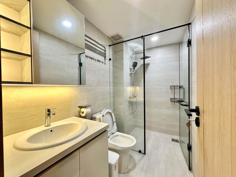 Cho thuê căn hộ ngay sân bay gần cv hoàng văn thụ bancon siêu thoáng  - Ảnh 3