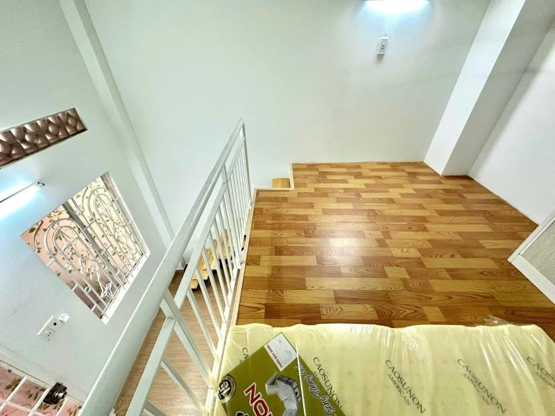 Duplex gần ngã tư hàng xanh, cách hutech, hiu, ftu, gtvt, uef chỉ 5' đi xe - Ảnh 2