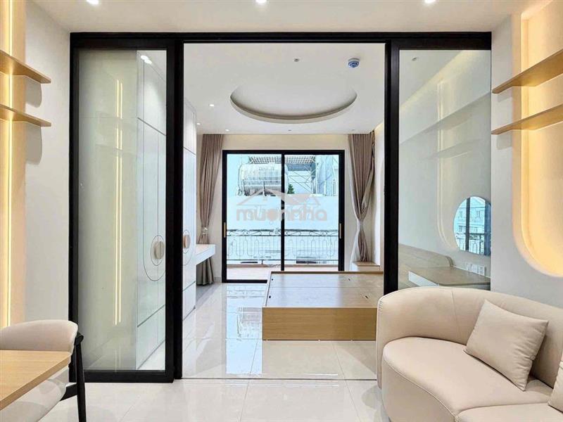 Siêu phẩm tách bếp - full nội thất - ban công ngay emart phan huy ích