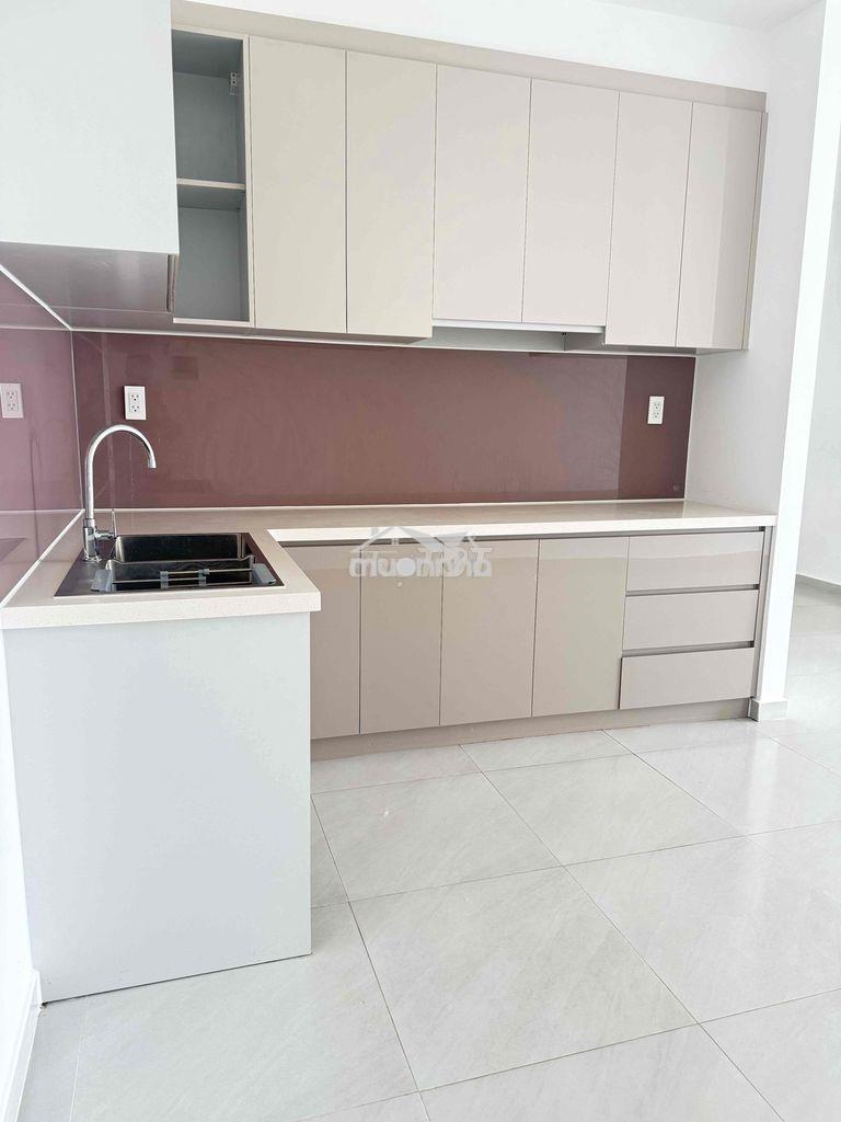 Cho thuê căn hộ mt eastmark 5,7tr có rèm, máy lạnh, giàn phơi ở liền