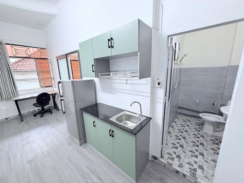 Cho thuê căn hộ dịch vụ 1 phòng ngủ full nôi thất giáp sân bay tsn, cv gia định - Ảnh 3