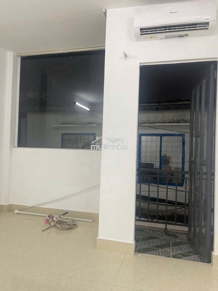 Nhà 3 tầng mới sửa đẹp, 4m x 10m, 3pn, 3wc, 3 máy lạnh,hẻm 2m t.v.đang - Ảnh 4