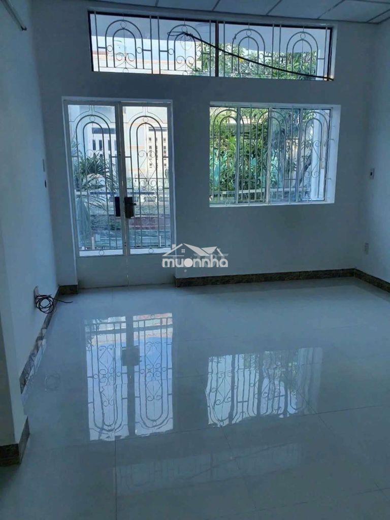 Nhà 1 lầu - hẻm xe hơi thông - 2pn 2wc - 12tr - Ảnh 4