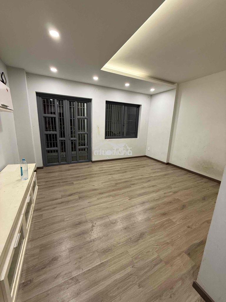 Cho thuê phòng có wc riêng và bancong - Ảnh 2