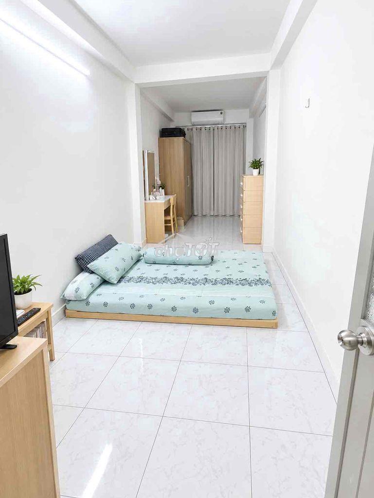 Nhà 3pn có nội thất  hẻm xe hơi cmt8 quận 10 - Ảnh 3