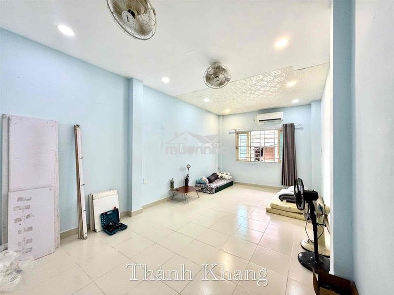 Nguyên tầng lầu 2 cửa sổ_máy giặt riêng_4ng4xe ngay đh kinh tế ueh