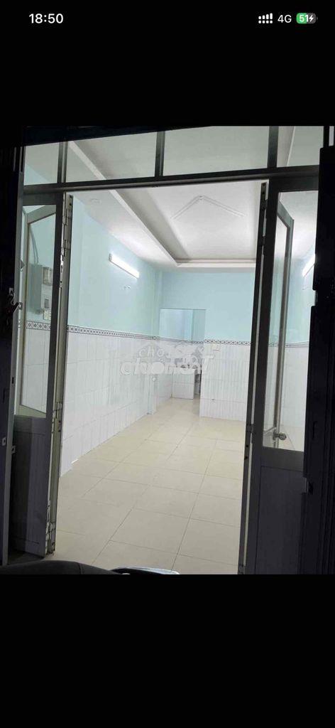 Cho thuê nhà q11 gần 3 tháng 2-3 x 9 trệt, lầu suốt, hẻm to thông-10tr - Ảnh 3