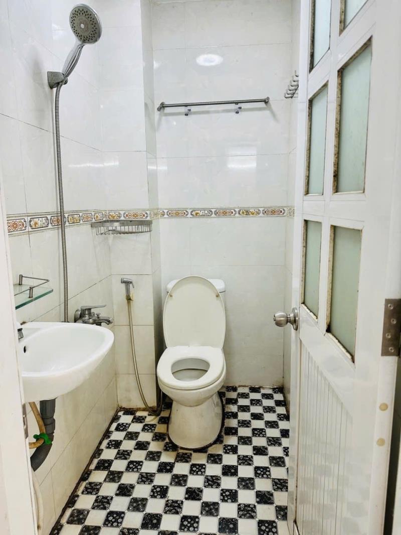 Phòng trọ giá rẻ khu vực tân bình tp.hcm duplex cửa sổ trời, gần đại học văn hiến, công thương - Ảnh 4