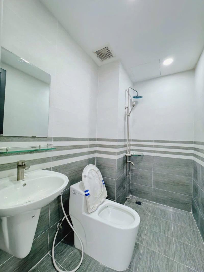 Căn hộ ban công siêu rộng, nội thất mới tinh tại nguyễn đình chiểu, trung tâm quận 3, giáp quận 1, cực thoáng mát - Ảnh 3