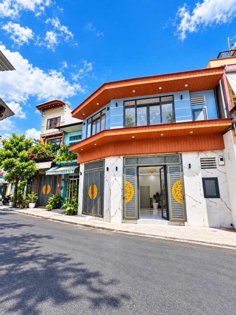Bán nhà mới mặt tiền nguyễn sơn full nội thất ngang 8m nhỉnh 6 tỷ