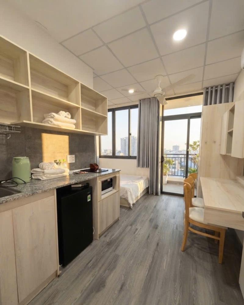 Cho thuê căn hộ tại bình thạnh full nội thất, ban công, máy giặc riêng, thoáng mát, gần điện biên phủ, hàng xanh, quận 1