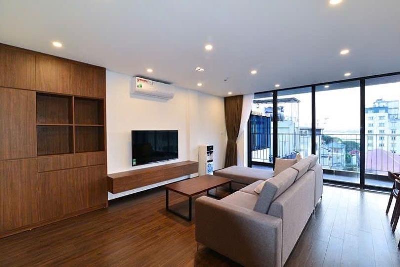 Cho thuê chdv 1pn - 60m2 có ban công tone gỗ hiện đại - ngay tại hoàng sa, phú nhuận gần chợ phú nhuận và giáp với quận 1, quận 3
