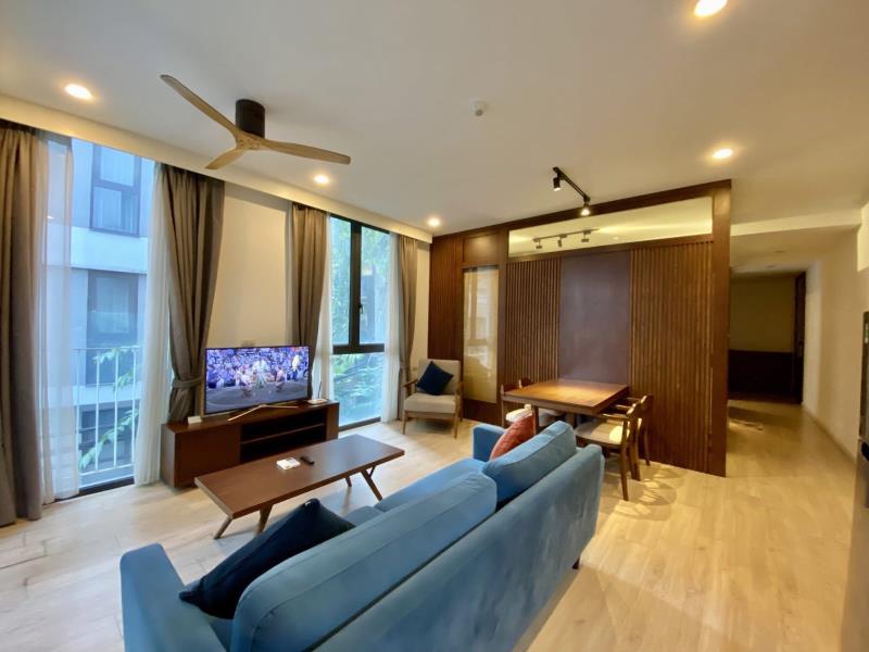 Cho thuê chdv 2pn - 50m2 full nội thất hiện đại có bồn tắm - ngay tại hai bà trưng, quận 3 gần chợ tân định và giáp với quận 1