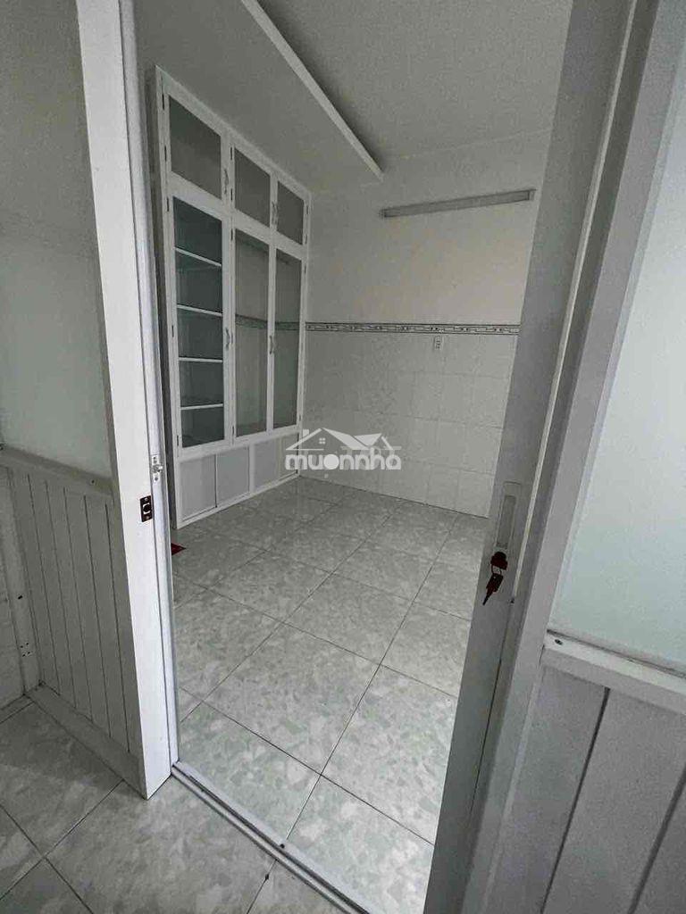 Nhà [ 4 x 4 ] 2 lầu 2pn,2wc ,dường 26-3 giáp eon tân phú - Ảnh 4