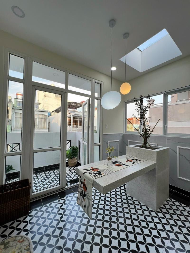 Căn hộ 1 phòng ngủ 45m2  ban công ngay giáp quận 1,3- hồ văn huê, phú nhuận - Ảnh 4