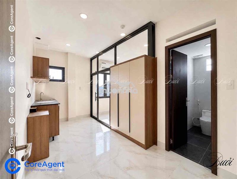 Ch 1pn cửa sổ trời gần vòng xoay phú lâm - tiện di chuyển - thang máy