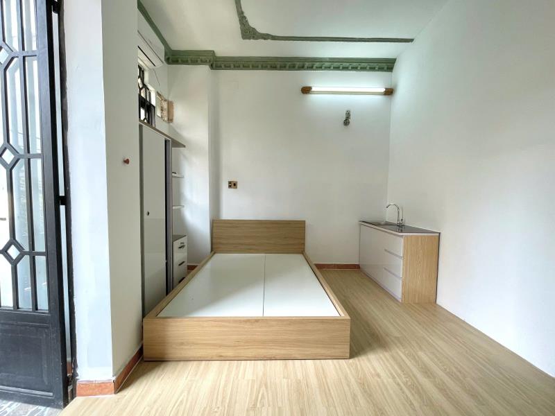 Cho thuê studio ban công rộng ở tân bình. gần sân bay tân sơn nhất, nhà ga t3, etown, đại học công thương. tiện di chuyển các khu vực tân phú, phú nhuận, các khu trung tâm, các tuyến đường cộng hòa,.. - Ảnh 2