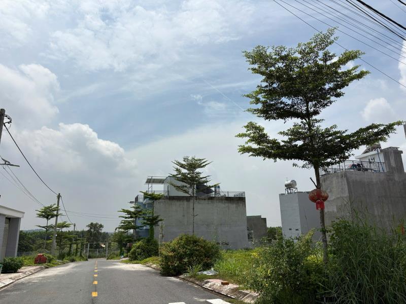 Chính chủ bán gấp lô đất full thổ cư 70 m2, mặt tiền nguyễn trung trực rộng 32m, biên hòa đồng nai - Ảnh 2