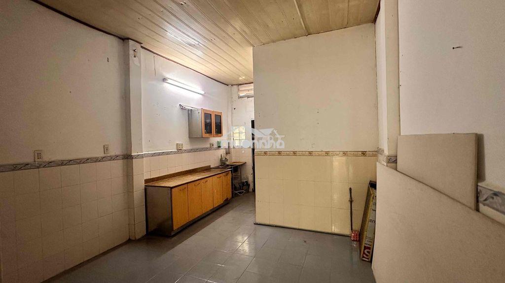 Cho thuê nguyên căn căn nhà cấp 4 dt 50m2 tại 351/1/24 lạc long quân, - Ảnh 3