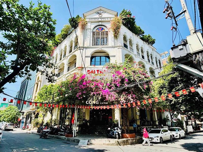 Cho thuê vp nguyễn gia trí 380m2 sàn suốt không cột ban công thoáng
