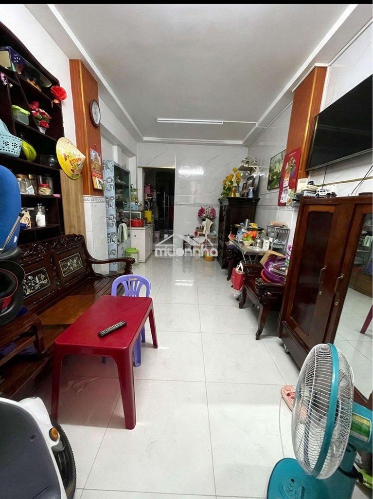 Gấp bán nhà 2 tầng trần bình trọng _15m ra mặt tiền 50m2 đất 3 phòng