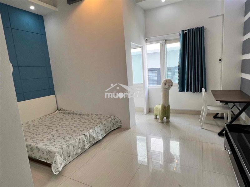 Studio cửa sổ full nội thất, tách bếp sát cầu nguyễn văn cừ