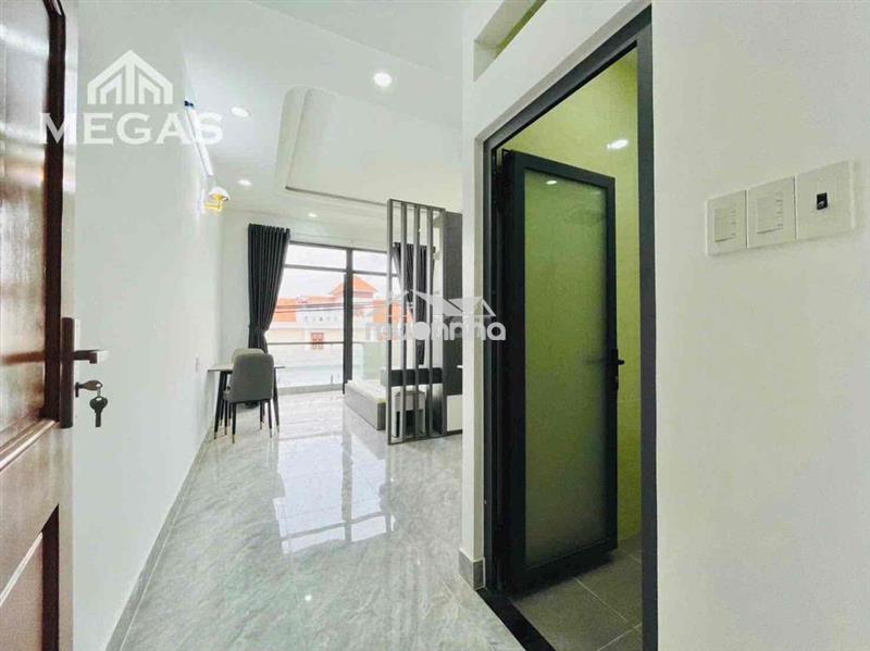 Căn hộ studio cửa sổ/bancol 40m2 thang máy máy giặt riêng tại hoà bình