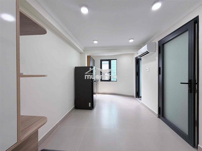 Cho thuê căn hộ full nội thất cửa sổ thoáng đối diện etown cộng hoà