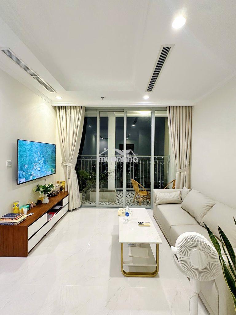 Giảm sâu bán gấp 2pn shvv vinhomes central park, view xem pháo bông