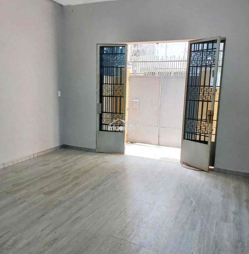 Nhà hxh ngang 6x15m - 3 tầng - gần mt đường - Ảnh 2