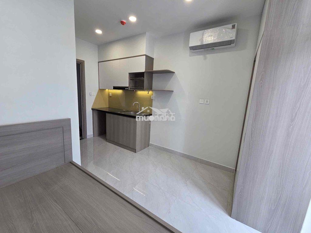 Cho thuê căn hộ ban công rộng ngay gần rmit,rdt, phú mỹ hưng - Ảnh 3