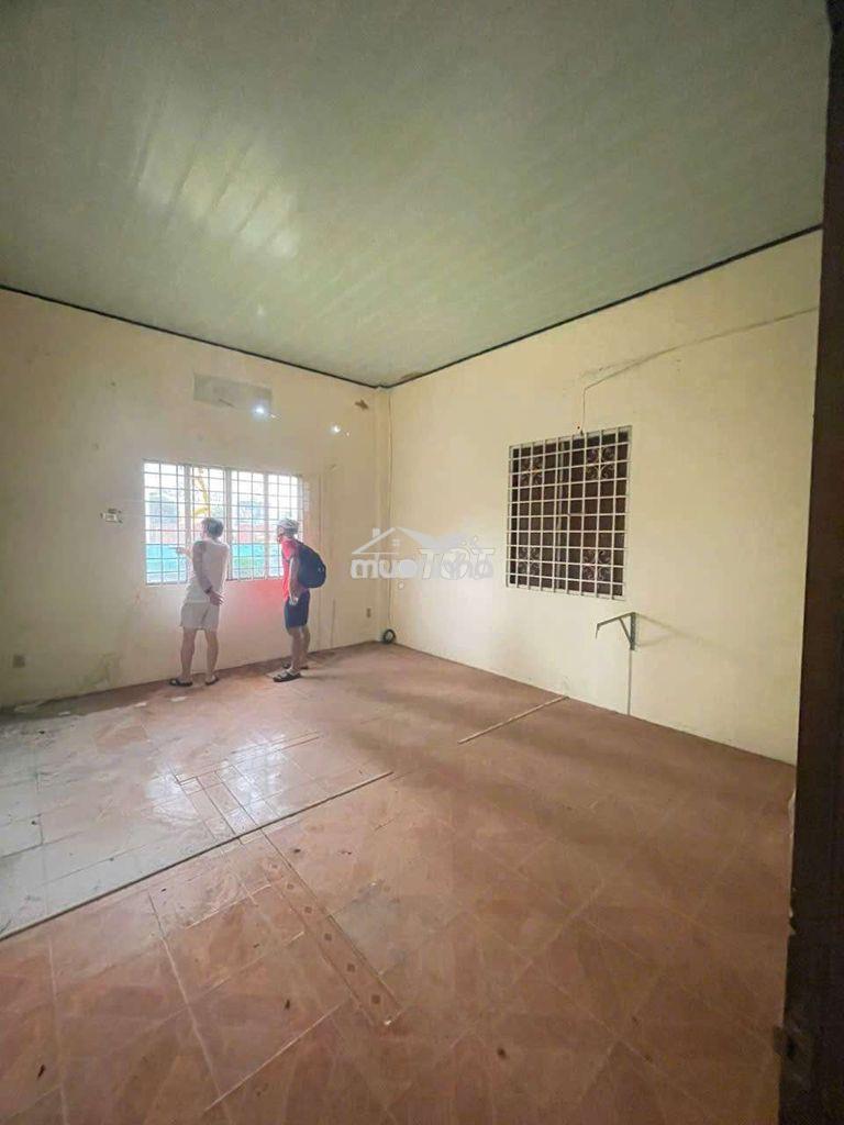 Nhà trệt lầu 4pn hẻm 8m nguyễn thị thập - Ảnh 2