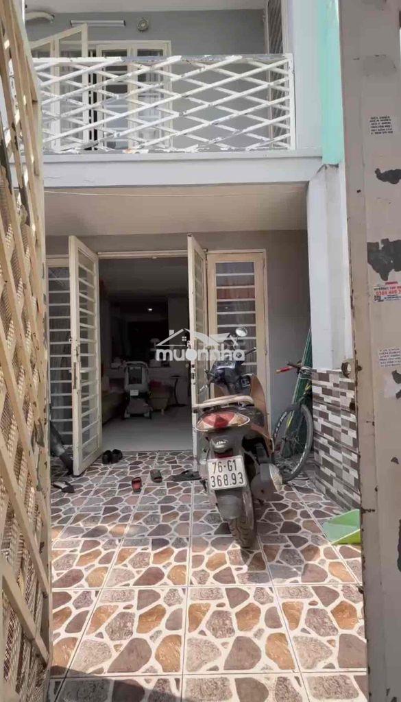 Nhà cho thuê cmt8 q10- 4,5 x 10-nhà đẹp-trệt, lầu-2 pngủ,2wc- 11,5tr - Ảnh 2
