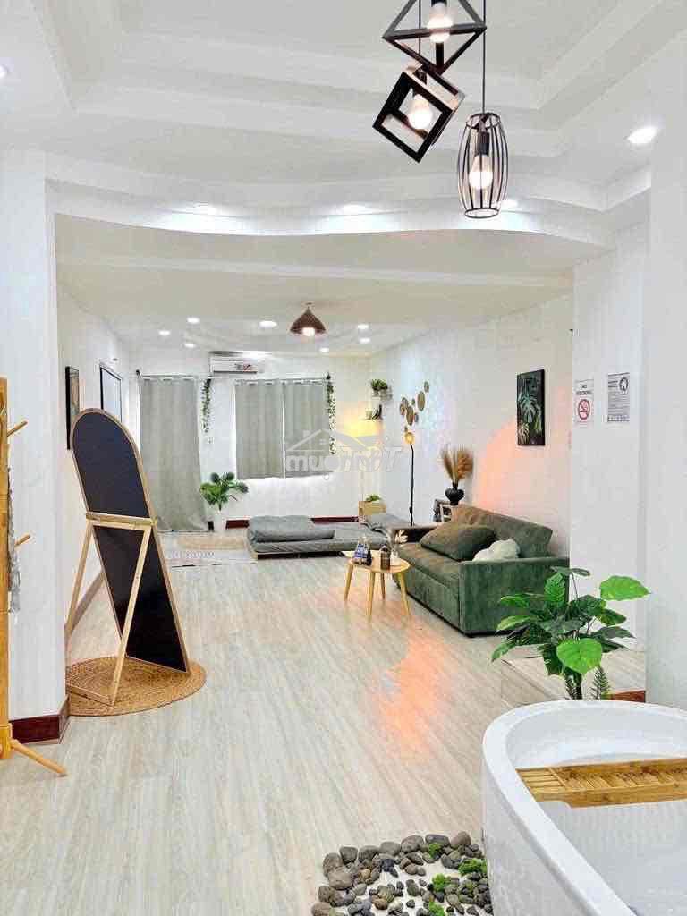 Mặt tiền nguyễn phúc nguyên quận 3 5 tầng 5 pn - 38 triệu