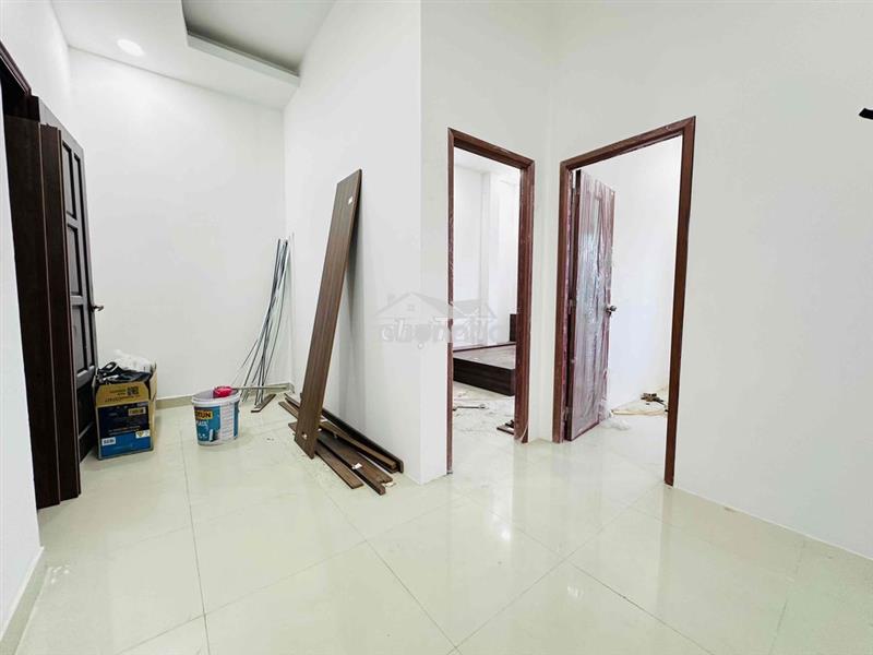 Cho thuê căn 2 phòng ngủ - 1 phòng bếp - đầy đủ nội thất - thang máy
