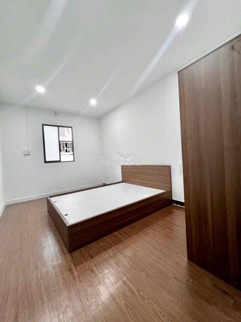 Studio mới ngay trung tâm quận 4 gần sát quận 1, mặt lộ đường rộng