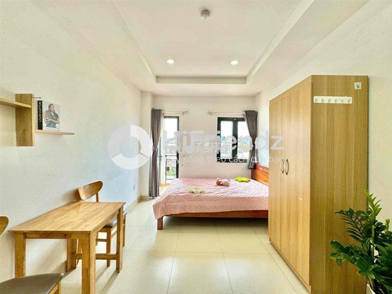 Cho thuê căn hộ bancol thang máy hầm xe 4ng3xe ngay sư vạn hạnh q10