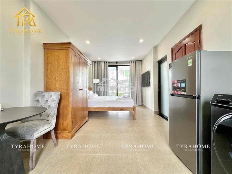 🔥 Siêu phẩm căn hộ cực xinh – ban công lớn – tách bếp ngay trần huy li