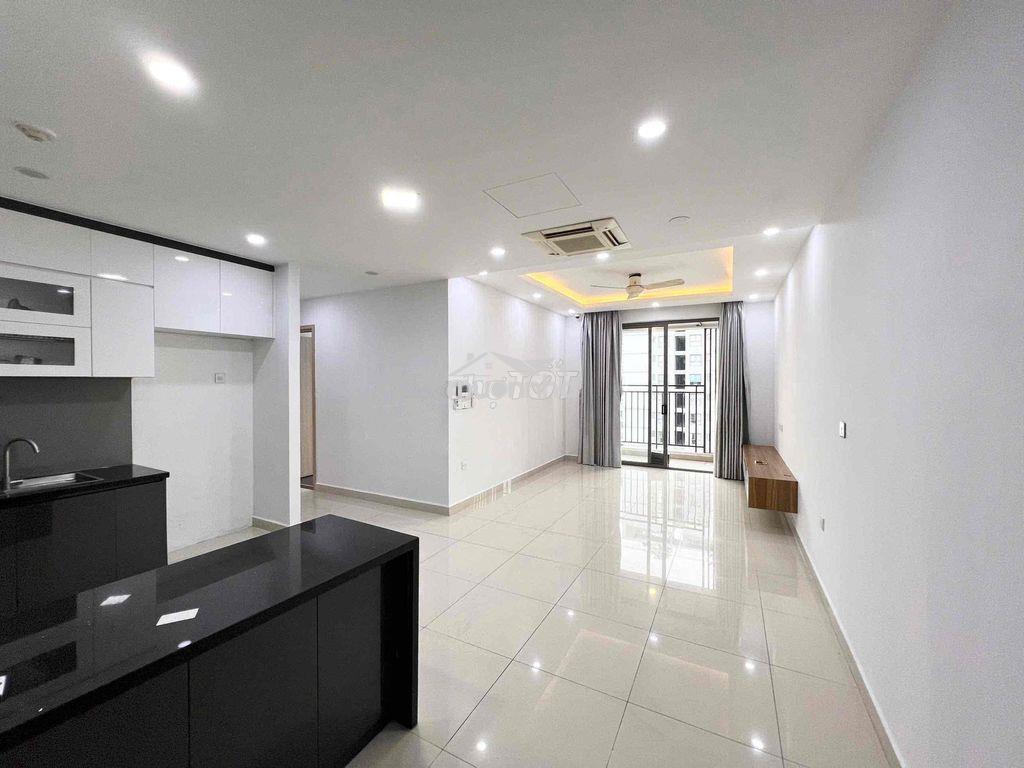 Căn hộ nội thất cơ bản thiết kế 3 phòng ngủ gần sân bay - Ảnh 3