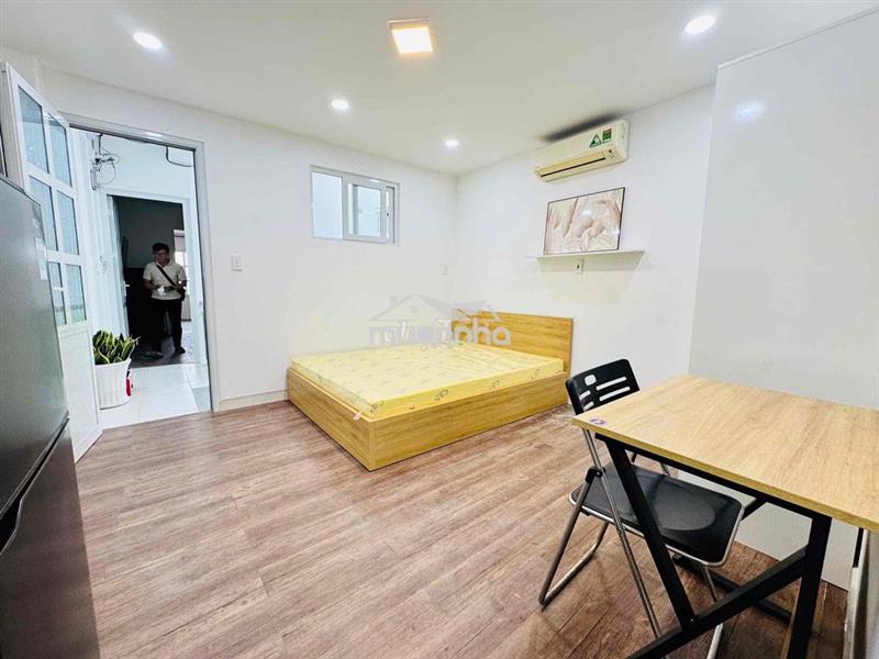 Cho thuê căn hộ studio tách bếp-máy giặt riêng ngay bùi viện- bến than