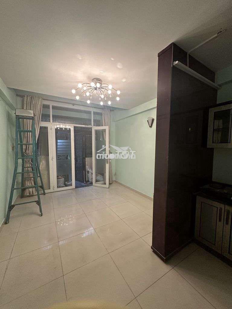 Nhà 1 trệt lửng 3 lầu 3,5x10m 3 phòng hẻm 400 lê văn sỹ hẻm xe hơi