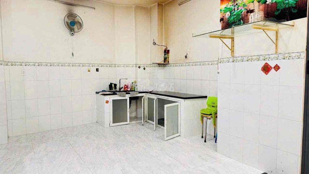 Nhà lý nam đế quận 11 40 m² 3 tầng 2 pn - chỉ 11 triệu - Ảnh 2