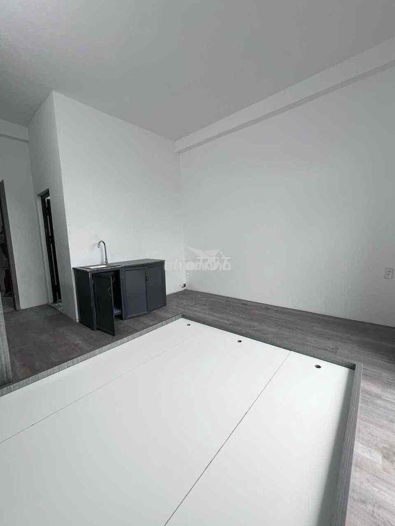 Chdv cuối đường nguyễn oanh. ngay chân cầu vượt ngã tư ga - Ảnh 3