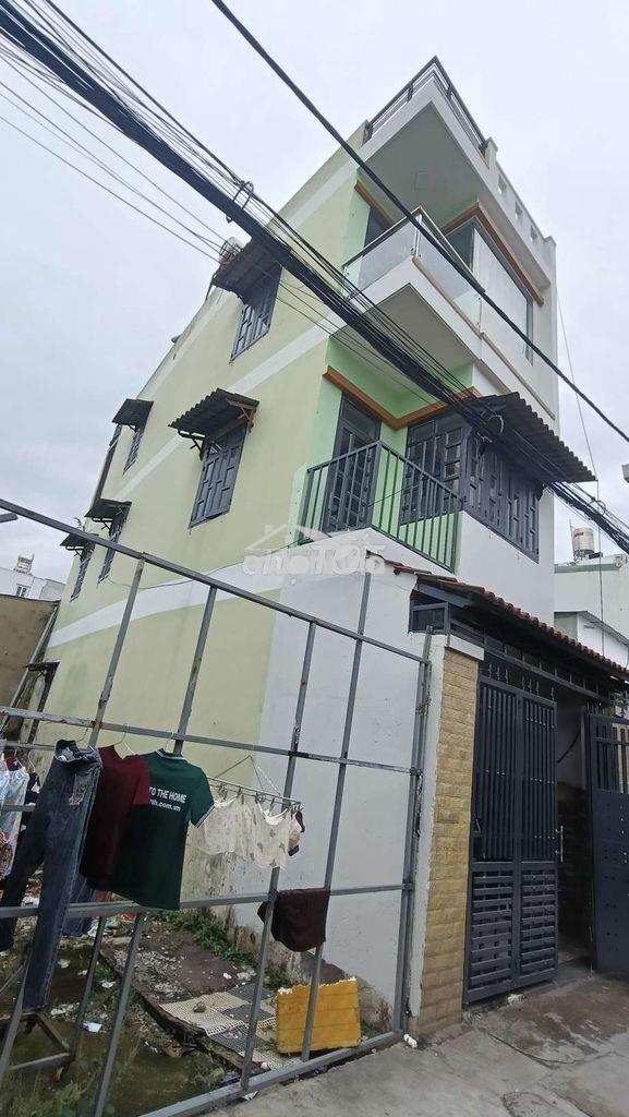 Nhà 4,45 tỷ , 3 tầng, 4pn, 4wc,oto đậu cửa,tân kỳ tân quý vào nhà 1km7