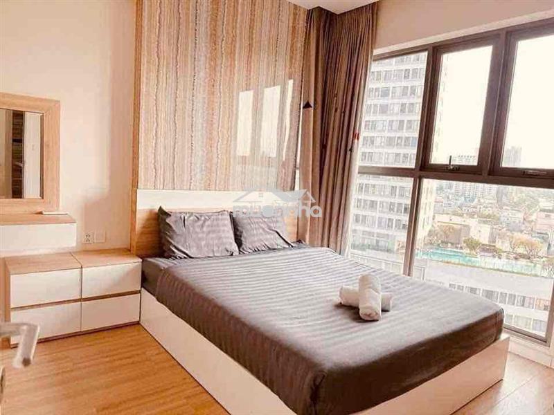 Căn hộ 3 phòng ngủ 107m2 đầy đủ nội thất ở liền