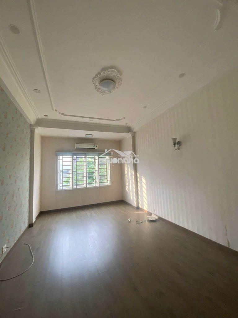 4pn lạc long quân q11