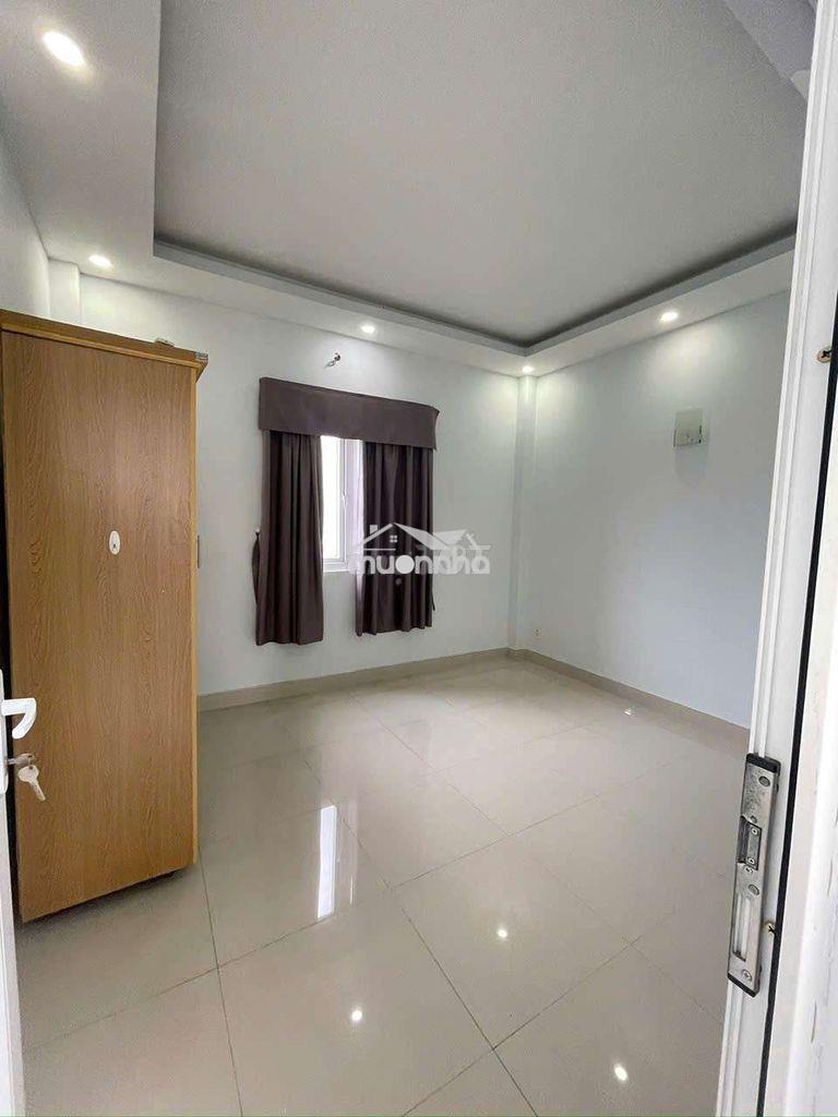 Nhà 2 lầu st 3pn hẻm xe hơi huỳnh tấn phát - Ảnh 2