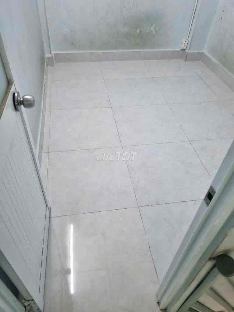 Nhà thuê hẻm 536// âu cơ f 10 tân bình dt 2,5x8m 1 lầu đúc + gác lửng - Ảnh 4